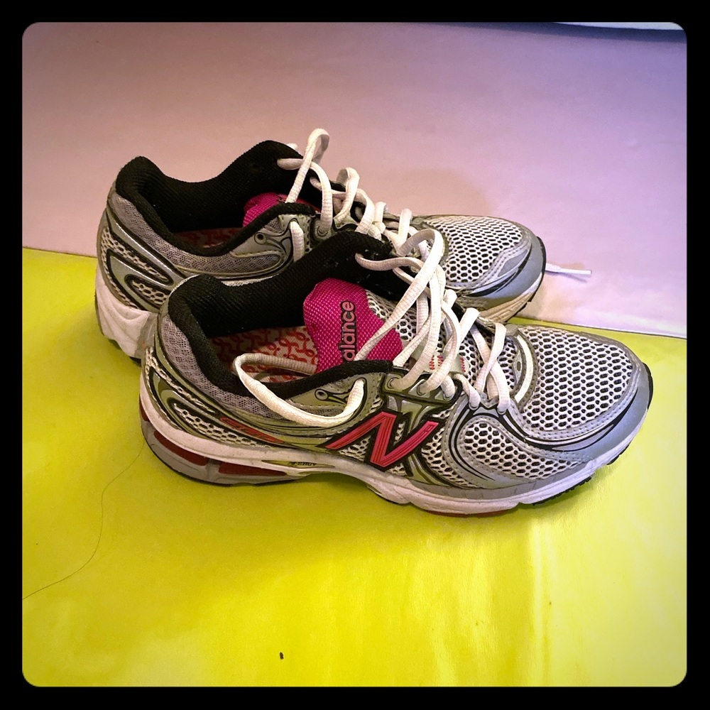 New balance running shoes